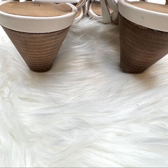 Lucky Brand Vaneesha stacked heel sandal 10 leather Boho Inspired - Picture 15 of 15